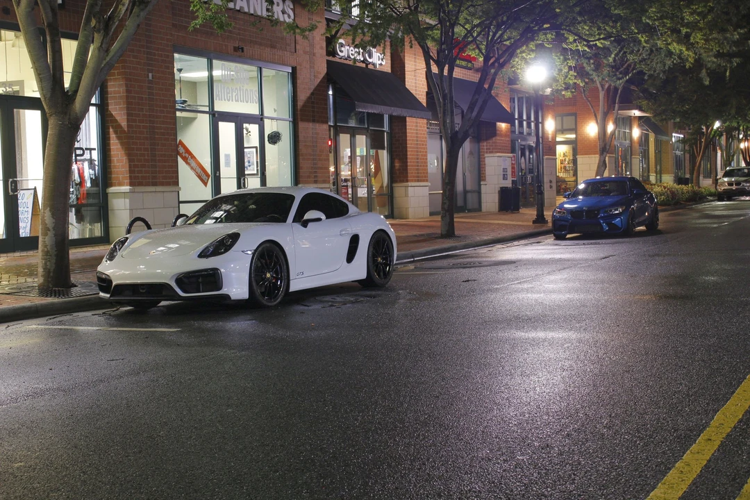 2015 Porsche 981 Cayman GTS - Image 8 of 14