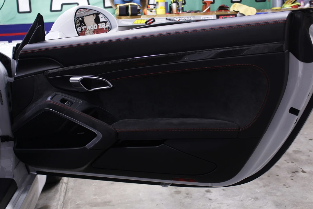 2015 Porsche 981 Cayman GTS - Image 11 of 14