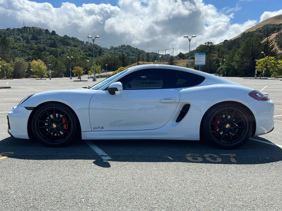 2015 Porsche 981 Cayman GTS - Image 2 of 7