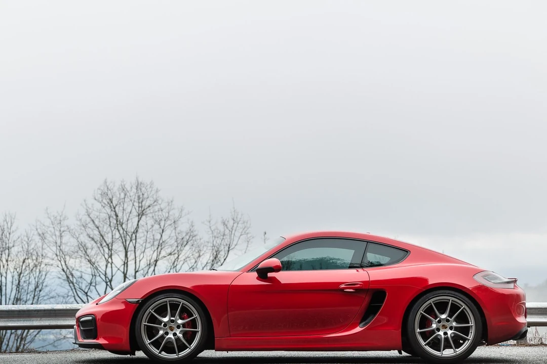 2015 Porsche 981 Cayman GTS - Image 2 of 13