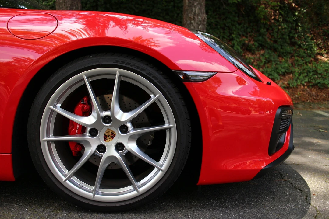 2015 Porsche 981 Cayman GTS - Image 6 of 13