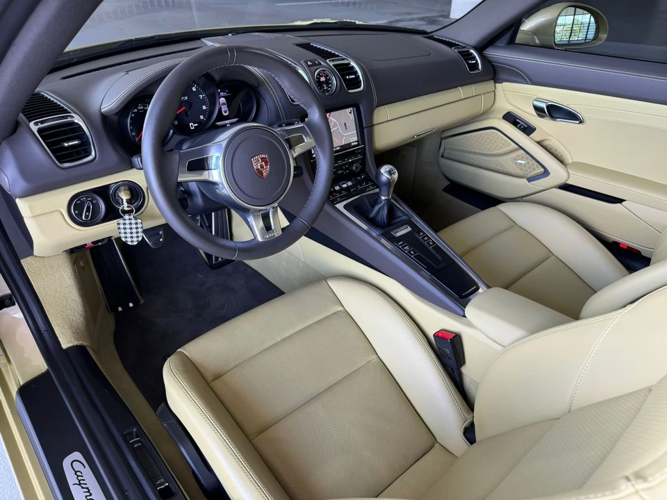 2015 Porsche 981 Cayman GTS - Image 6 of 31