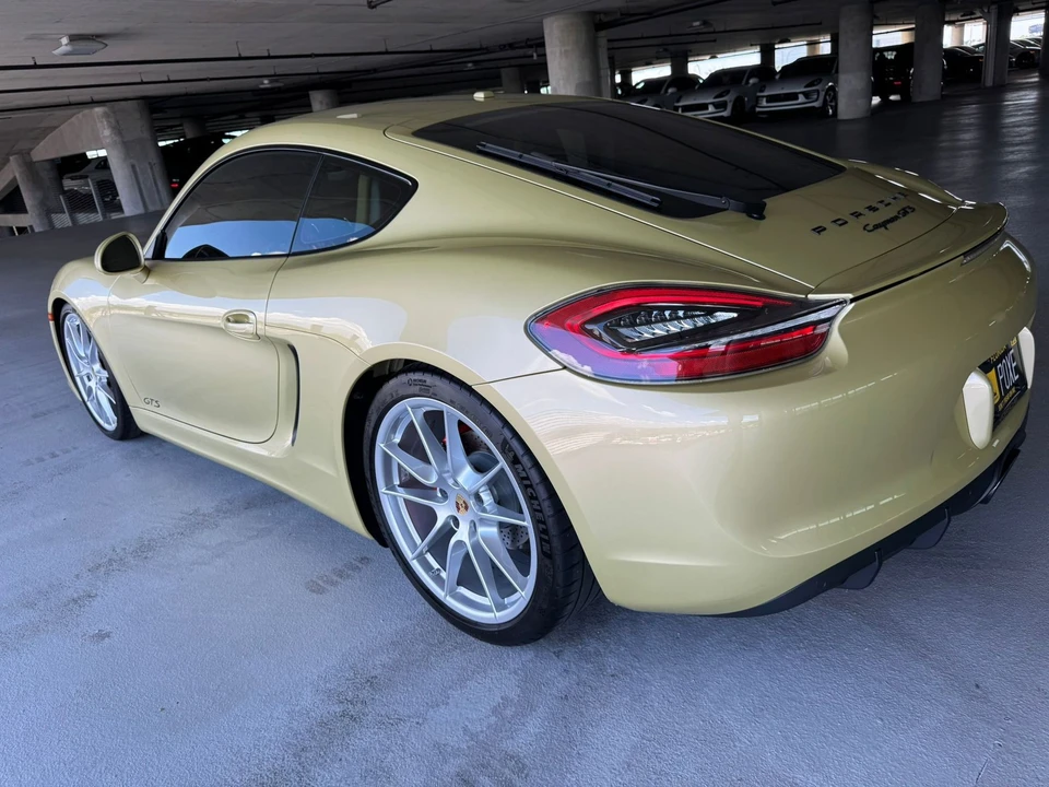 2015 Porsche 981 Cayman GTS - Image 9 of 31