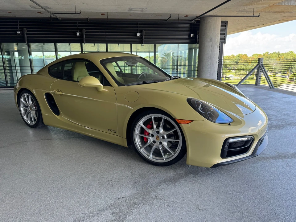 2015 Porsche 981 Cayman GTS - Image 2 of 31