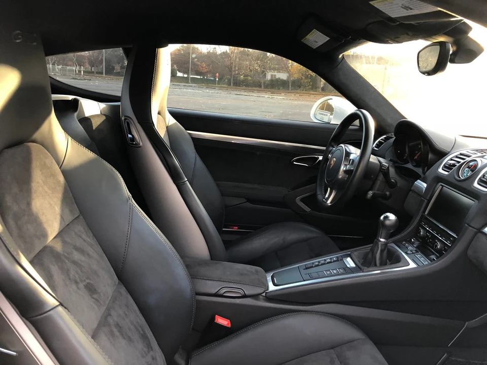 2015 Porsche 981 Cayman GTS - Image 12 of 27