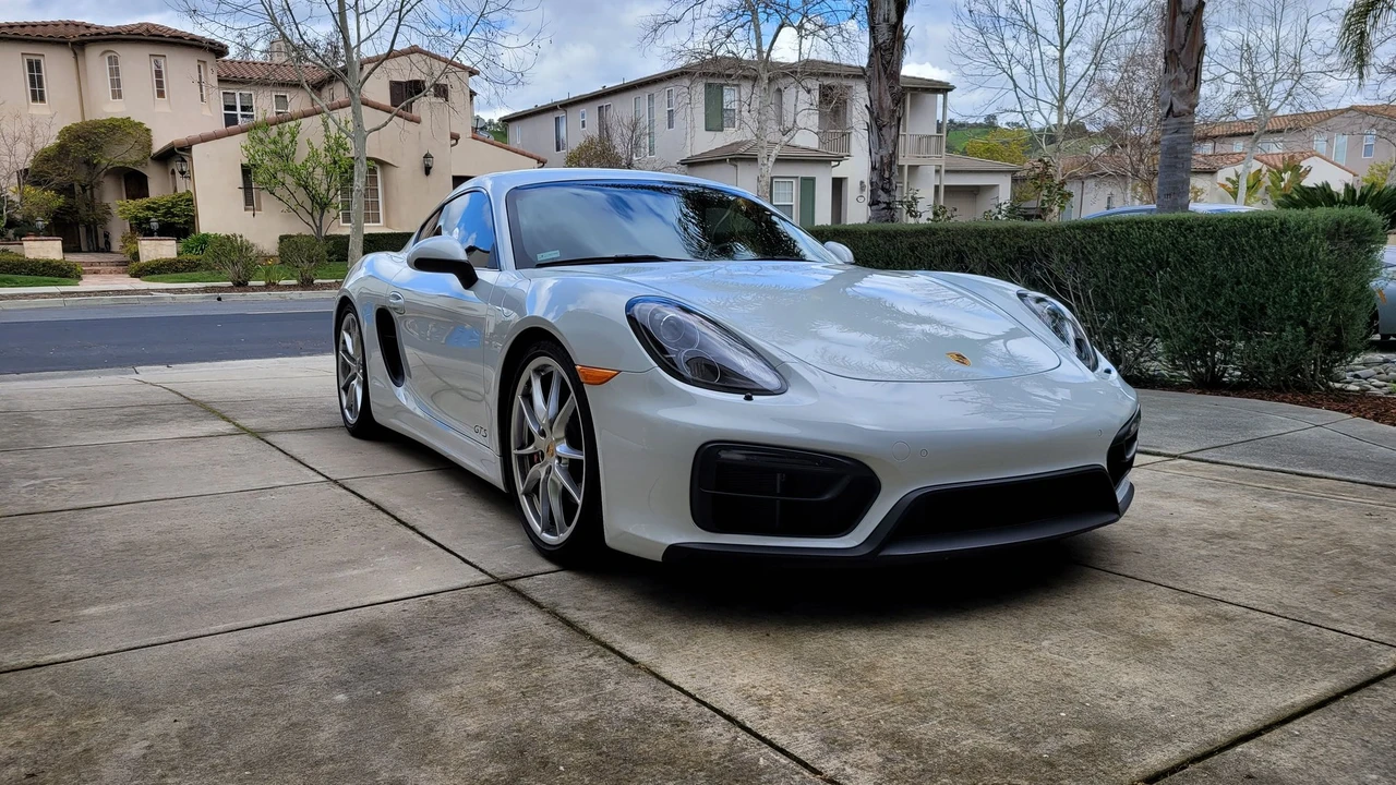 2015 Porsche 981 Cayman GTS - Image 3 of 14