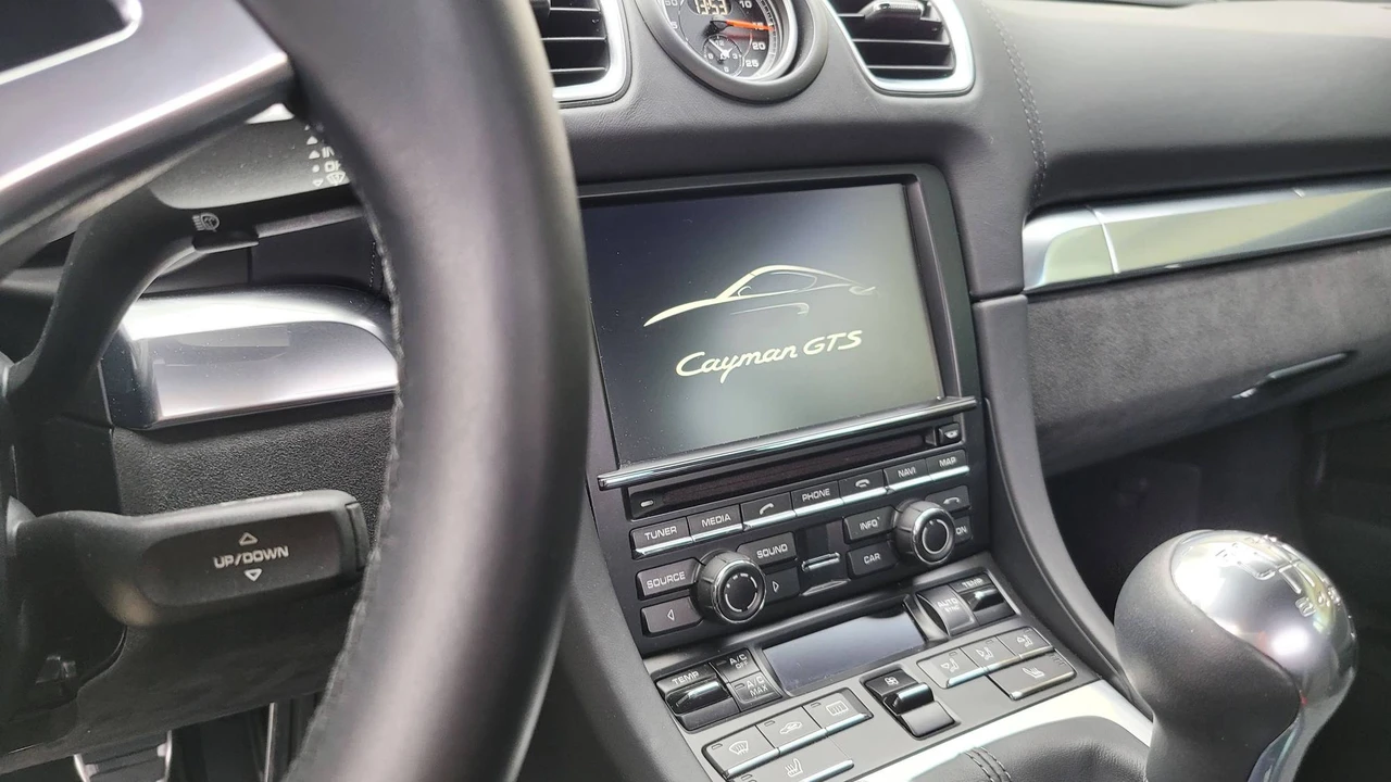 2015 Porsche 981 Cayman GTS - Image 11 of 14