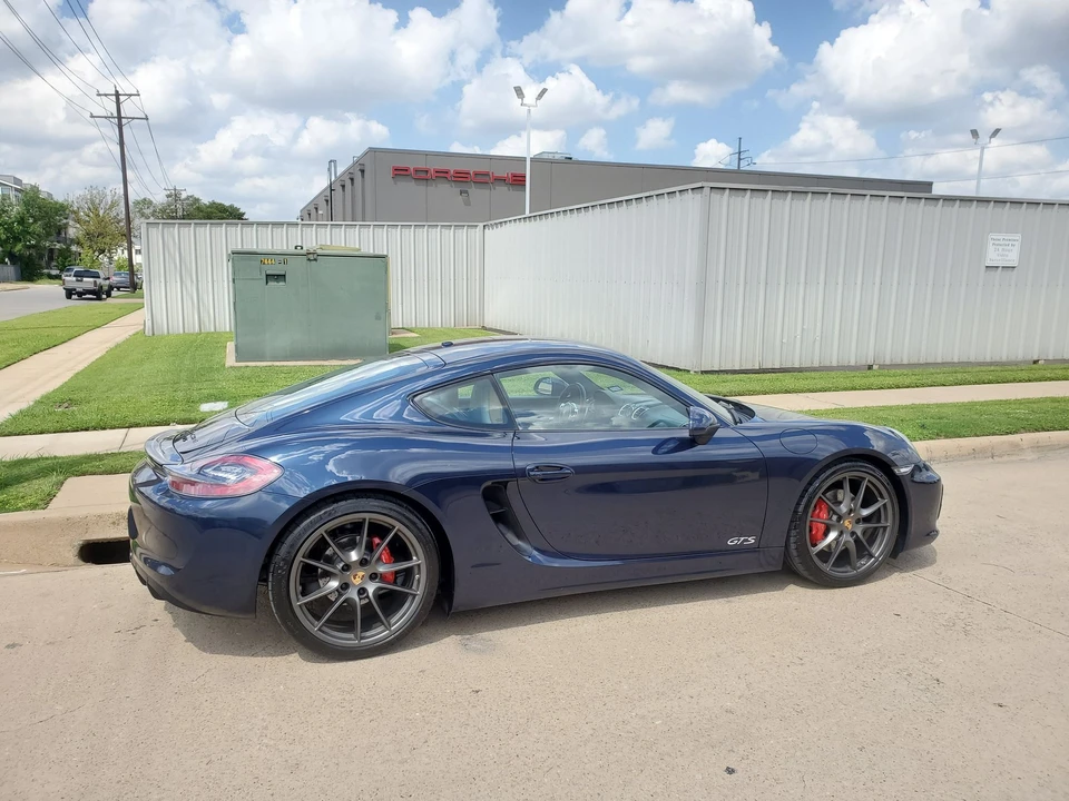 2015 Porsche 981 Cayman GTS - Image 4 of 20