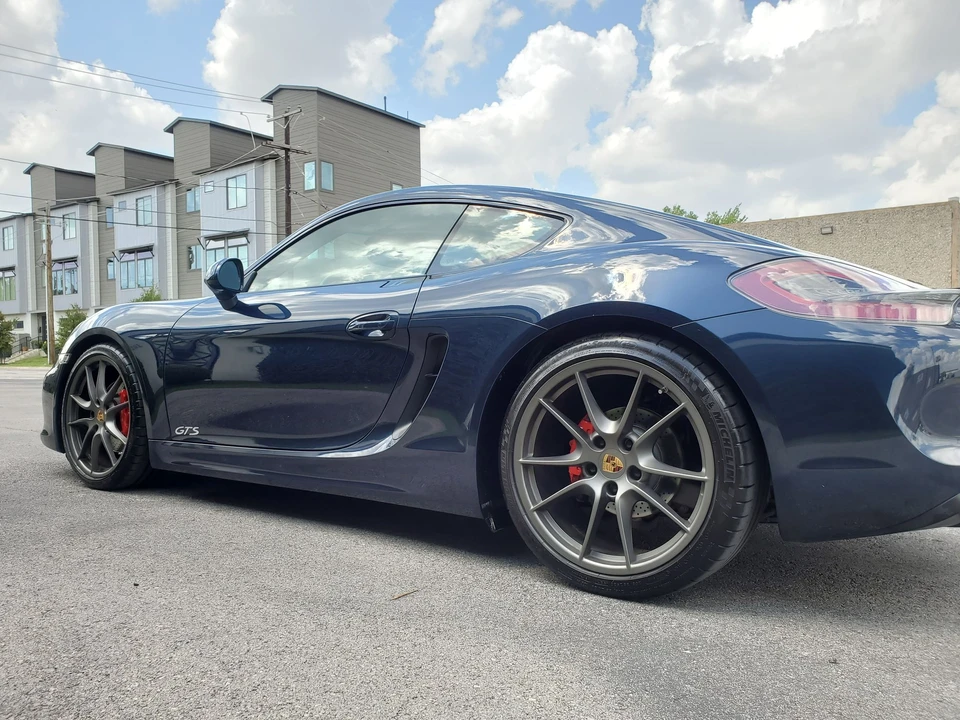 2015 Porsche 981 Cayman GTS - Image 5 of 20