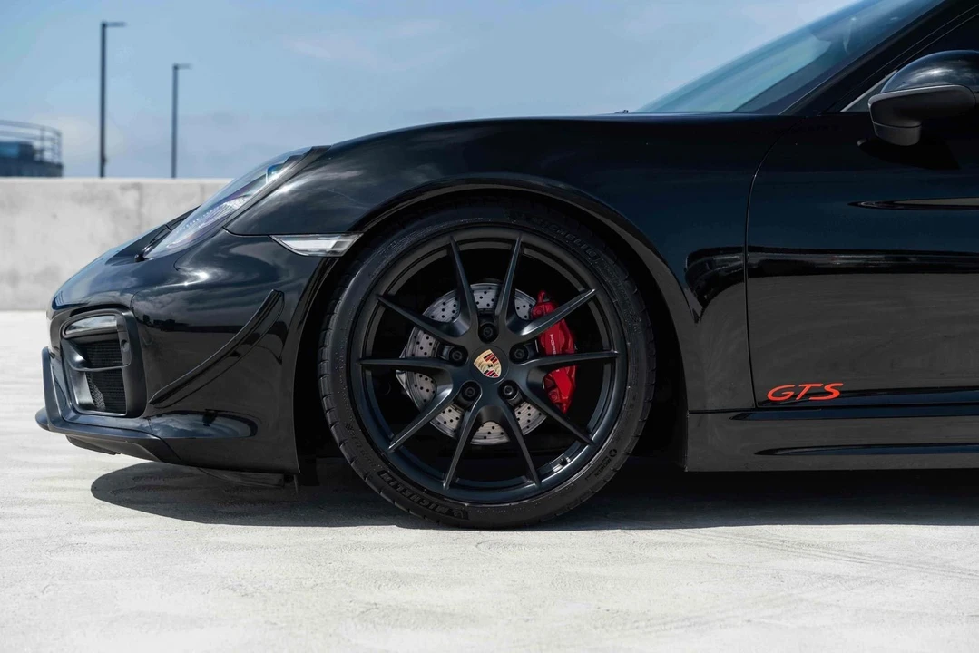 2015 Porsche 981 Cayman GTS - Image 9 of 31