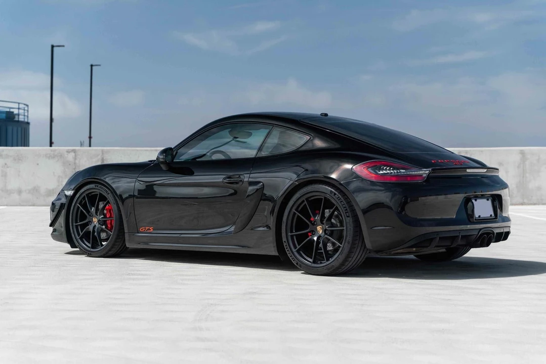 2015 Porsche 981 Cayman GTS - Image 11 of 31
