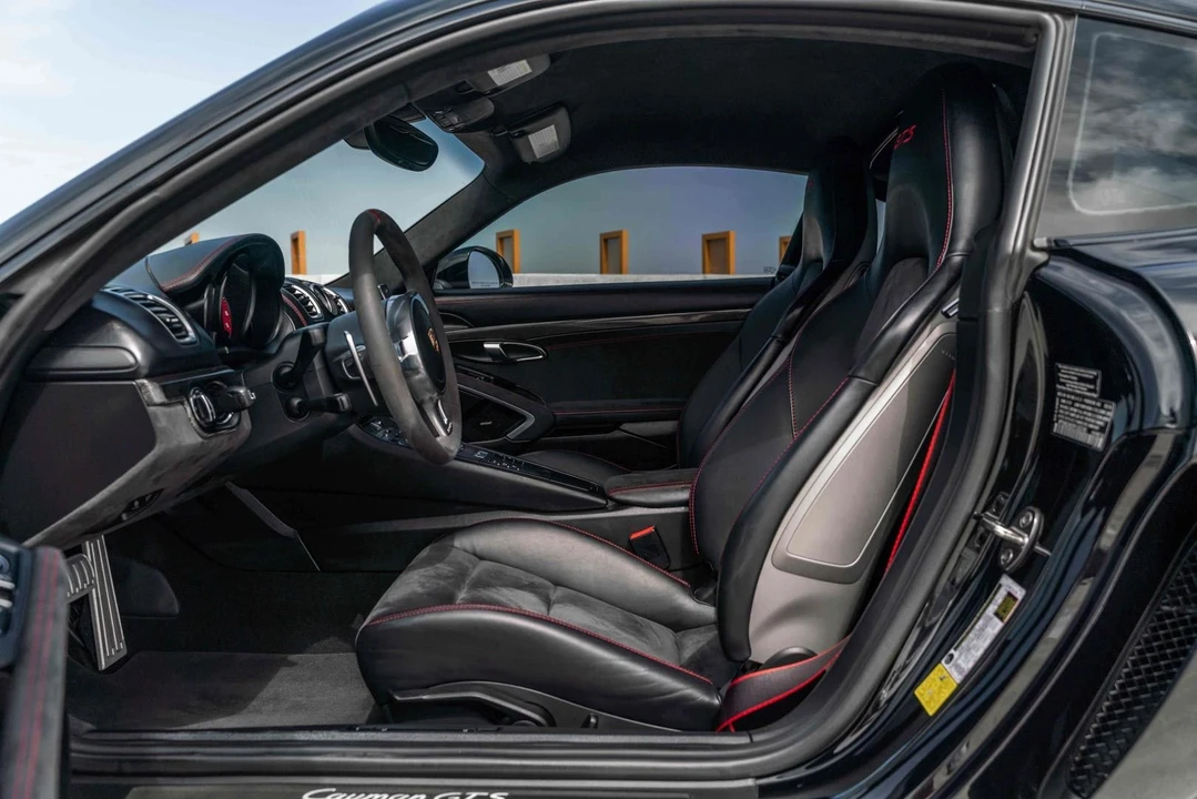 2015 Porsche 981 Cayman GTS - Image 26 of 31