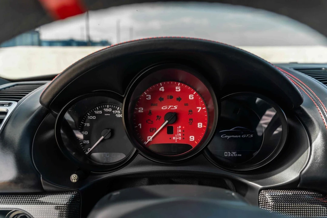 2015 Porsche 981 Cayman GTS - Image 29 of 31