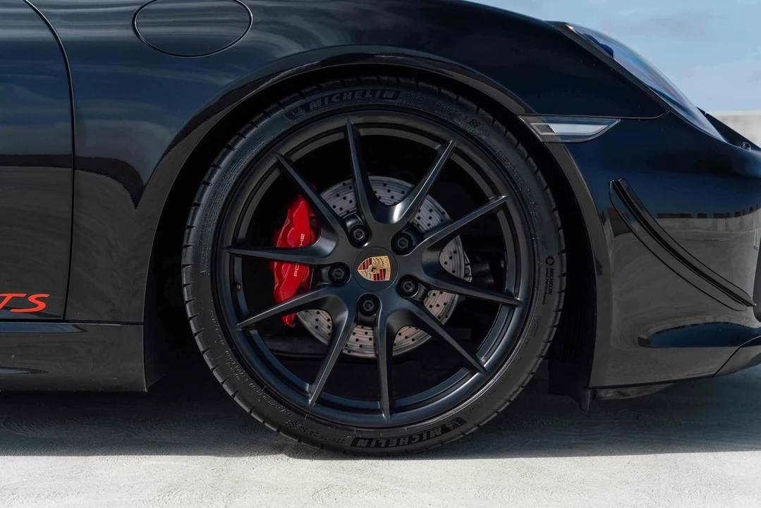 2015 Porsche 981 Cayman GTS - Image 20 of 31