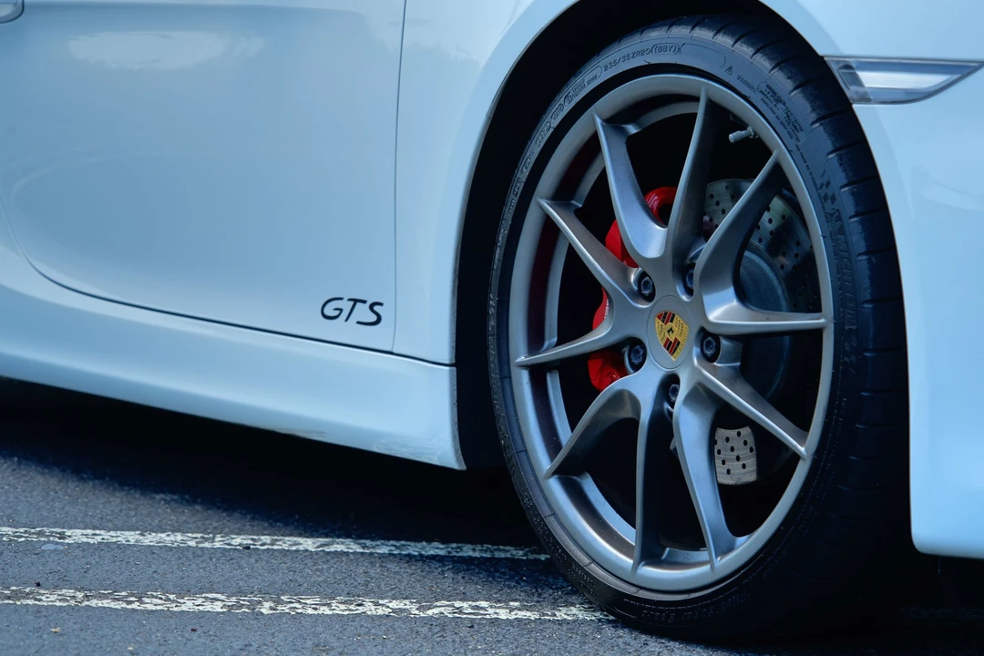 2015 Porsche 981 Cayman GTS - Image 12 of 21