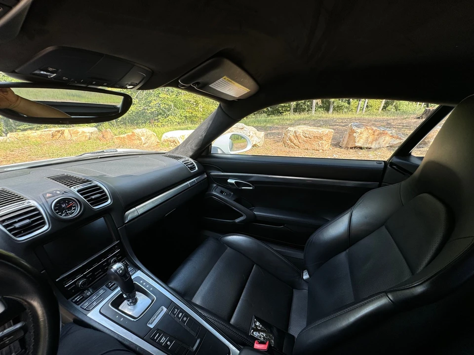 2015 Porsche 981 Cayman GTS - Image 16 of 24