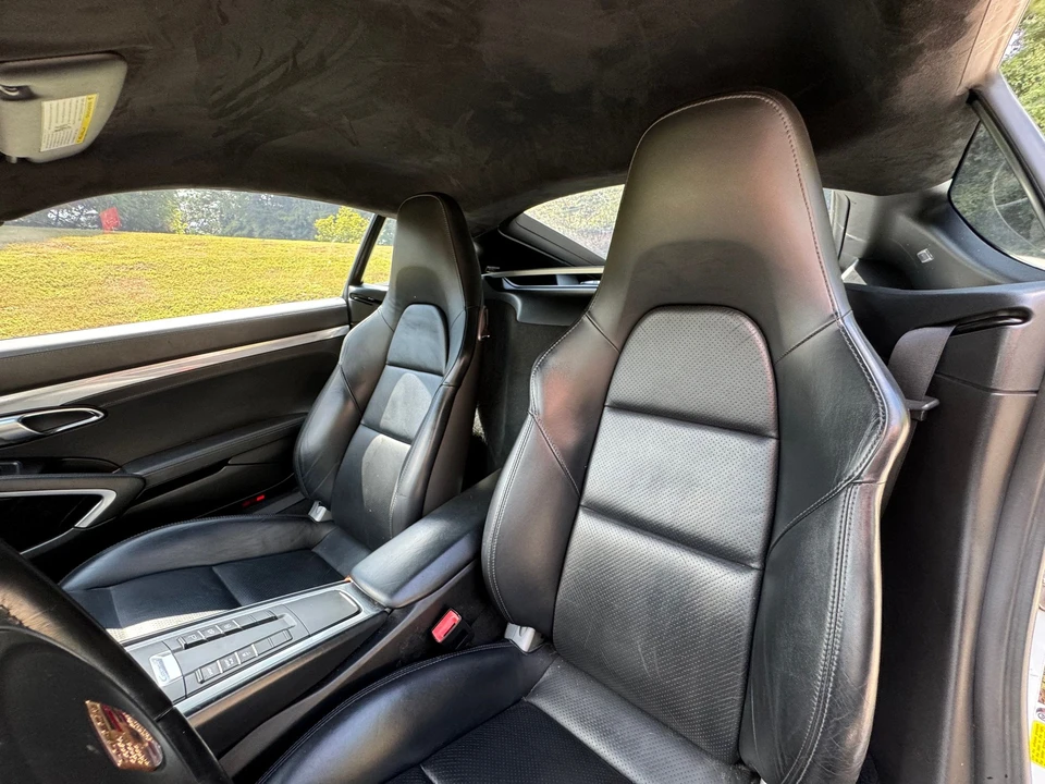 2015 Porsche 981 Cayman GTS - Image 20 of 24