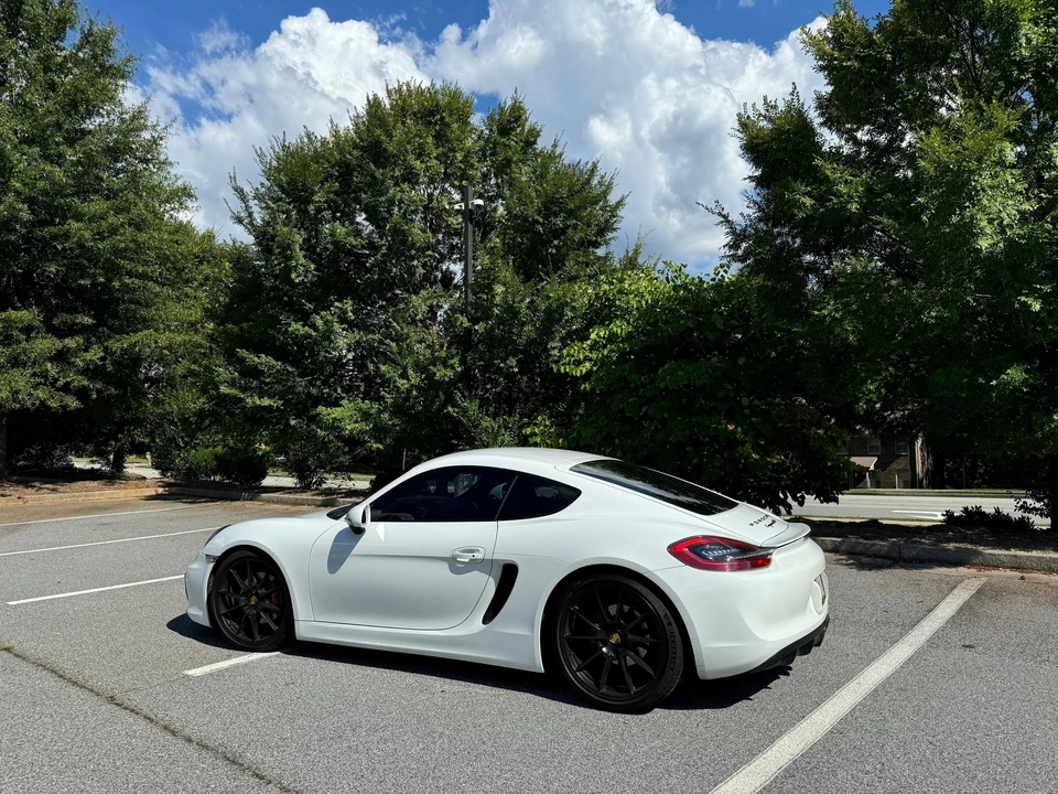 2015 Porsche 981 Cayman GTS - Image 3 of 24