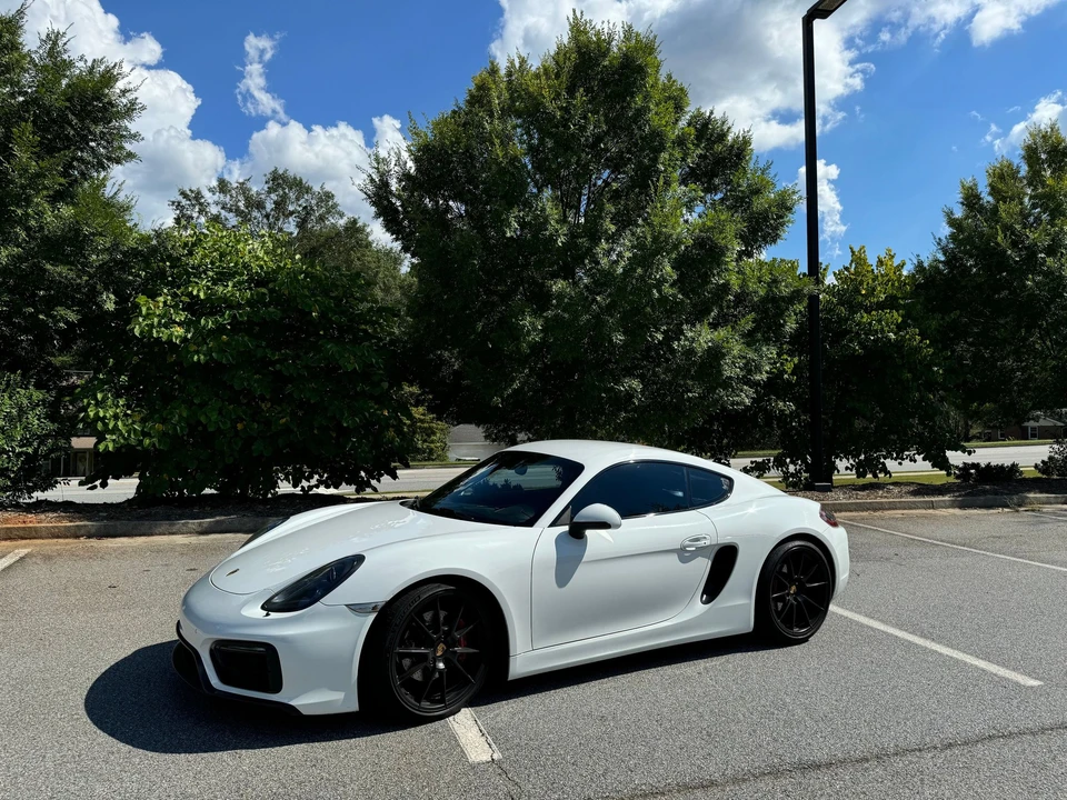 2015 Porsche 981 Cayman GTS - Image 4 of 24