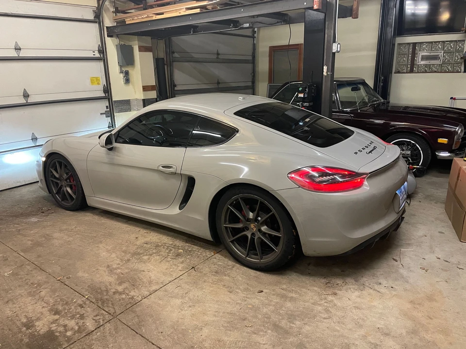 2015 Porsche 981 Cayman GTS - Image 13 of 14