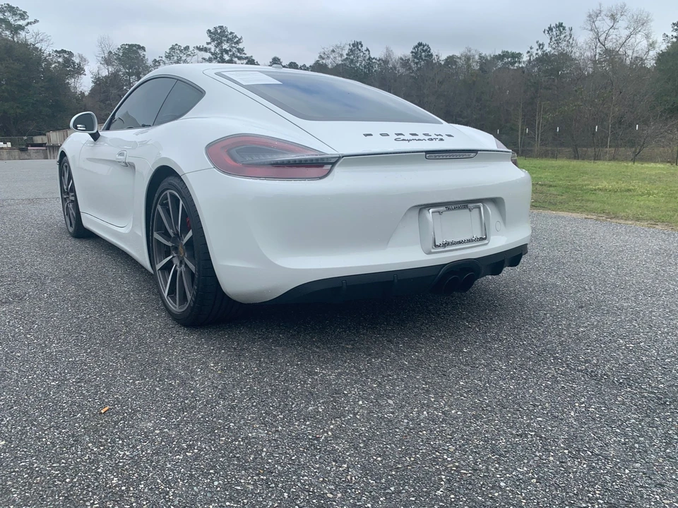 2015 Porsche 981 Cayman GTS - Image 12 of 15