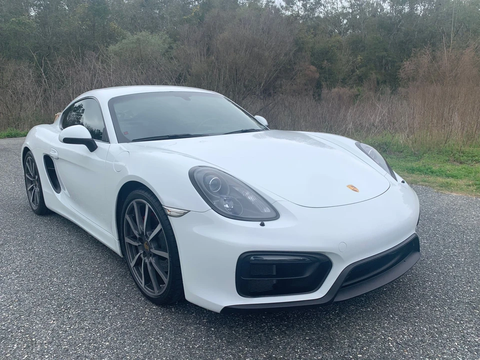 2015 Porsche 981 Cayman GTS - Image 4 of 15