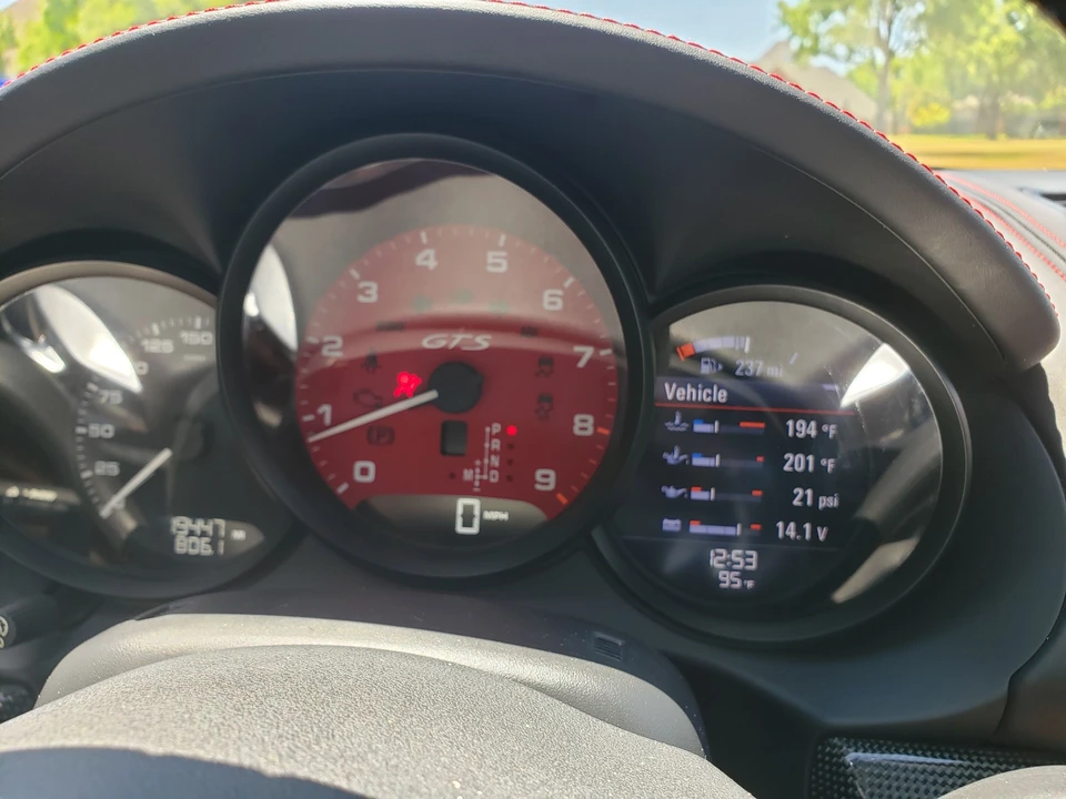 2014 Porsche 981 Cayman GTS - Image 6 of 11