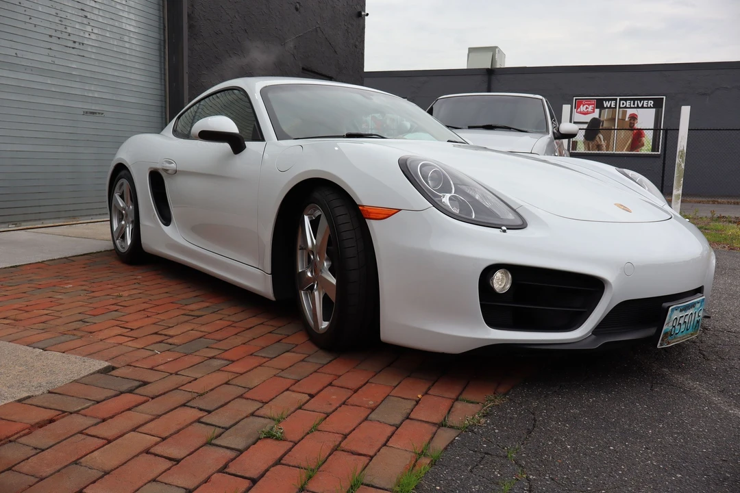 2015 Porsche 981 Cayman - Image 10 of 21