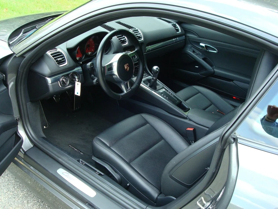 2015 Porsche 981 Cayman S - Image 7 of 7