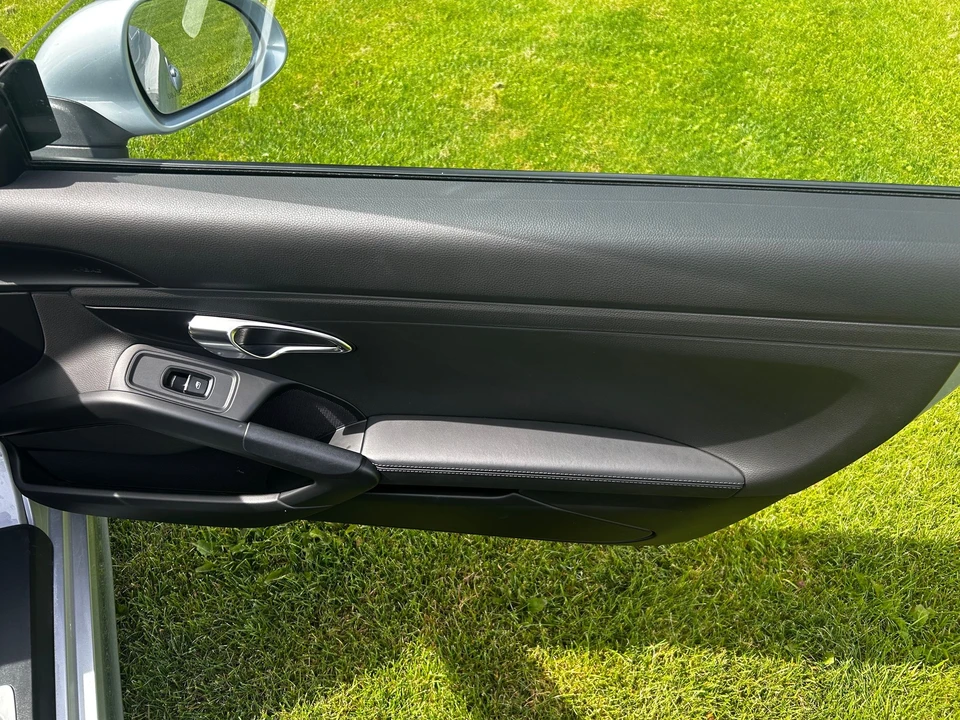 2015 Porsche 981 Cayman S - Image 15 of 21