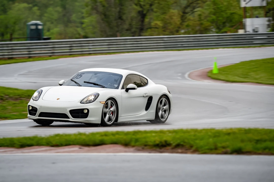 2015 Porsche 981 Cayman S - Image 2 of 3