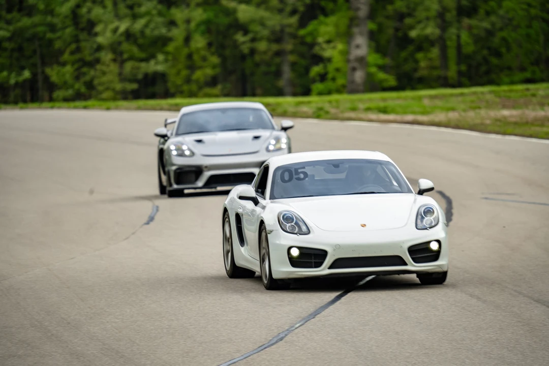 2015 Porsche 981 Cayman S - Image 3 of 3