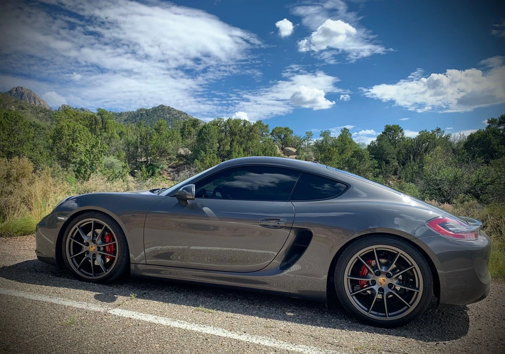 2015 Porsche 981 Cayman S - Image 5 of 9