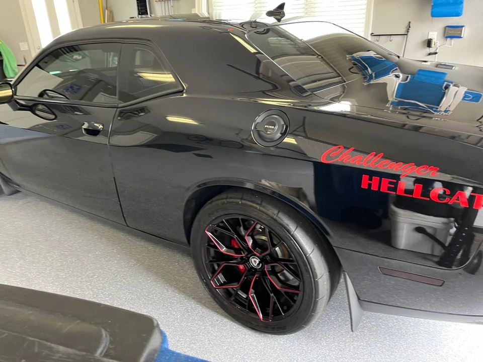 2015 Dodge Challenger SRT Hellcat 3rd Gen - Image 10 of 16