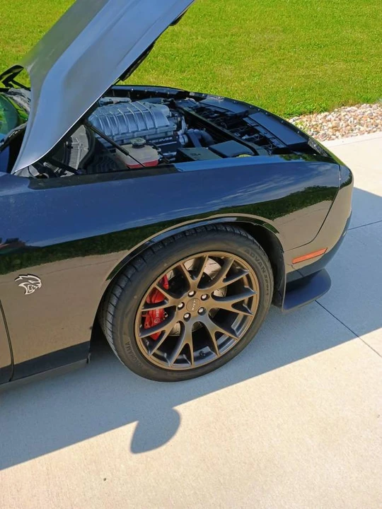 2015 Dodge Challenger SRT Hellcat 3rd Gen - Image 10 of 14