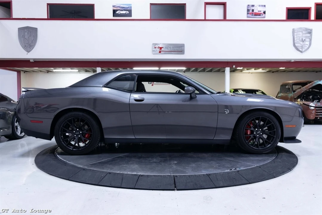 2015 Dodge Challenger SRT Hellcat 3rd Gen - Image 4 of 4