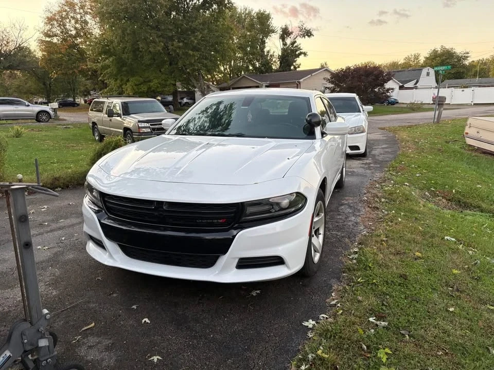 2015 Dodge Charger 7th Gen - Image 5 of 9