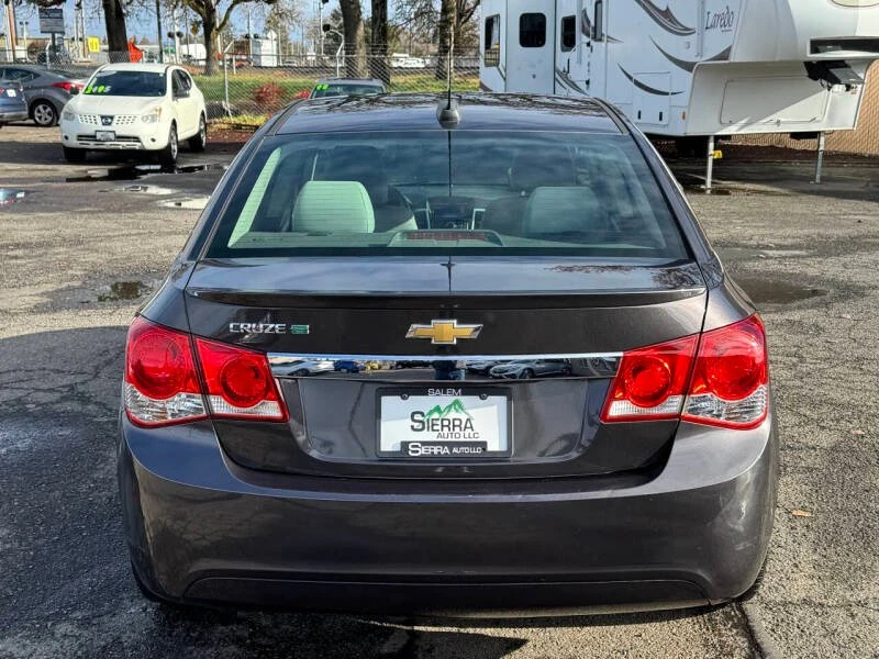 2015 Chevrolet Cruze - Image 10 of 19