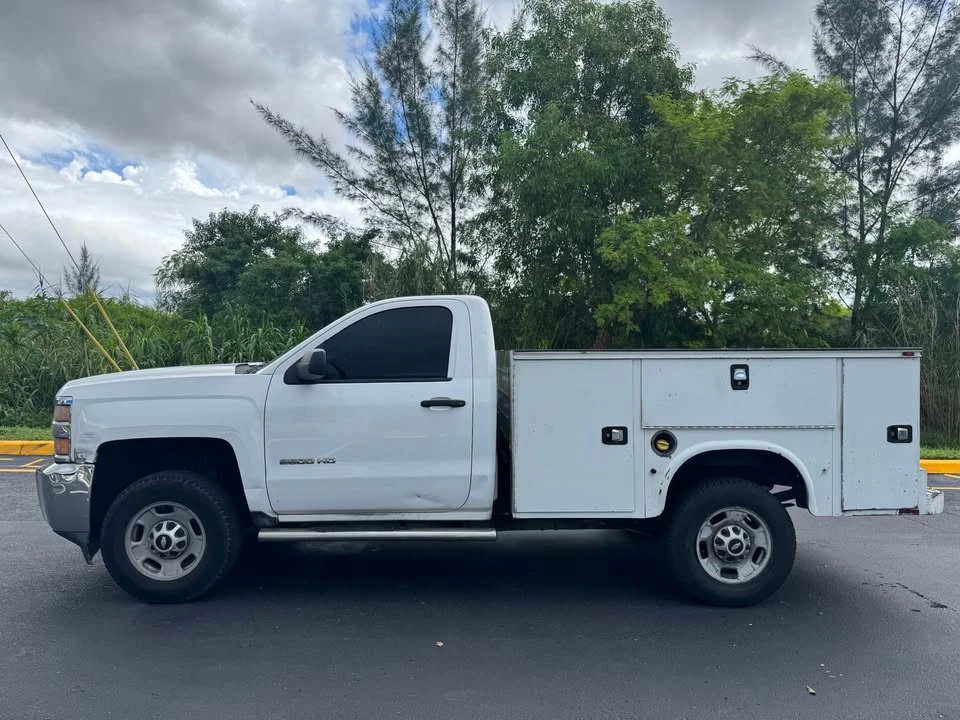 2015 Chevrolet Silverado Heavy Duty 3rd Gen - Image 2 of 14