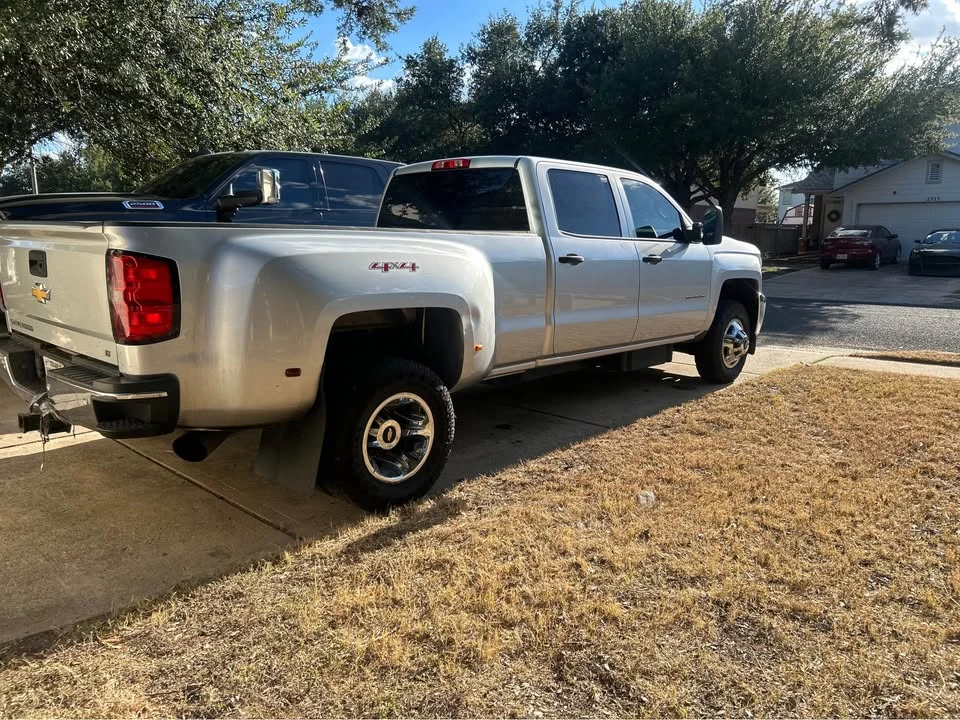 2015 Chevrolet Silverado Heavy Duty 3rd Gen - Image 3 of 4