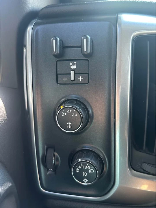 2015 Chevrolet Silverado Heavy Duty 3rd Gen - Image 6 of 11