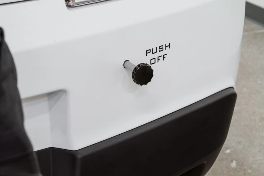 2015 Chevrolet Camaro 5th Gen - Image 16 of 31