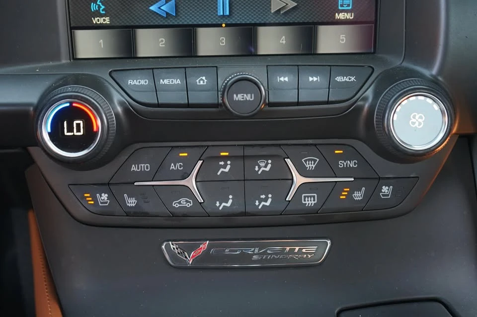 2015 Chevrolet Corvette C7 - Image 18 of 19
