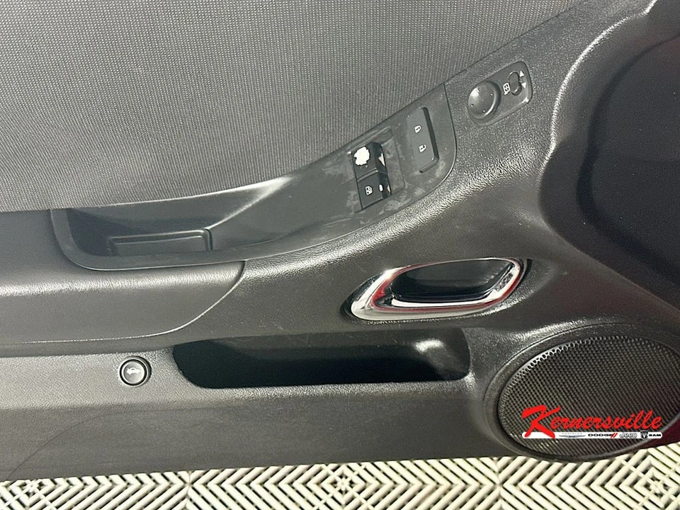2015 Chevrolet Camaro 5th Gen - Image 23 of 24