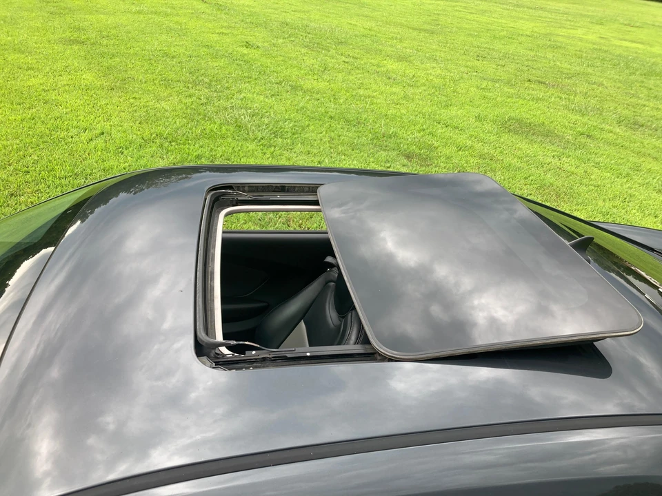 2015 Chevrolet Camaro SS 5th Gen - Image 18 of 31