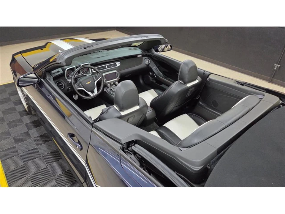 2015 Chevrolet Camaro 5th Gen - Image 16 of 31