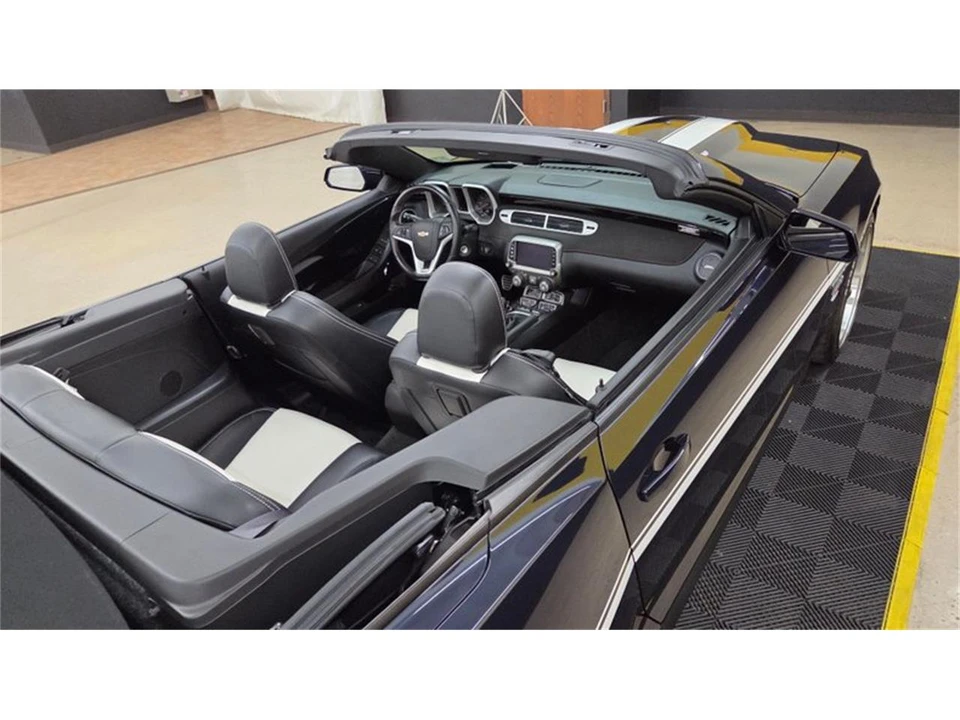 2015 Chevrolet Camaro 5th Gen - Image 17 of 31