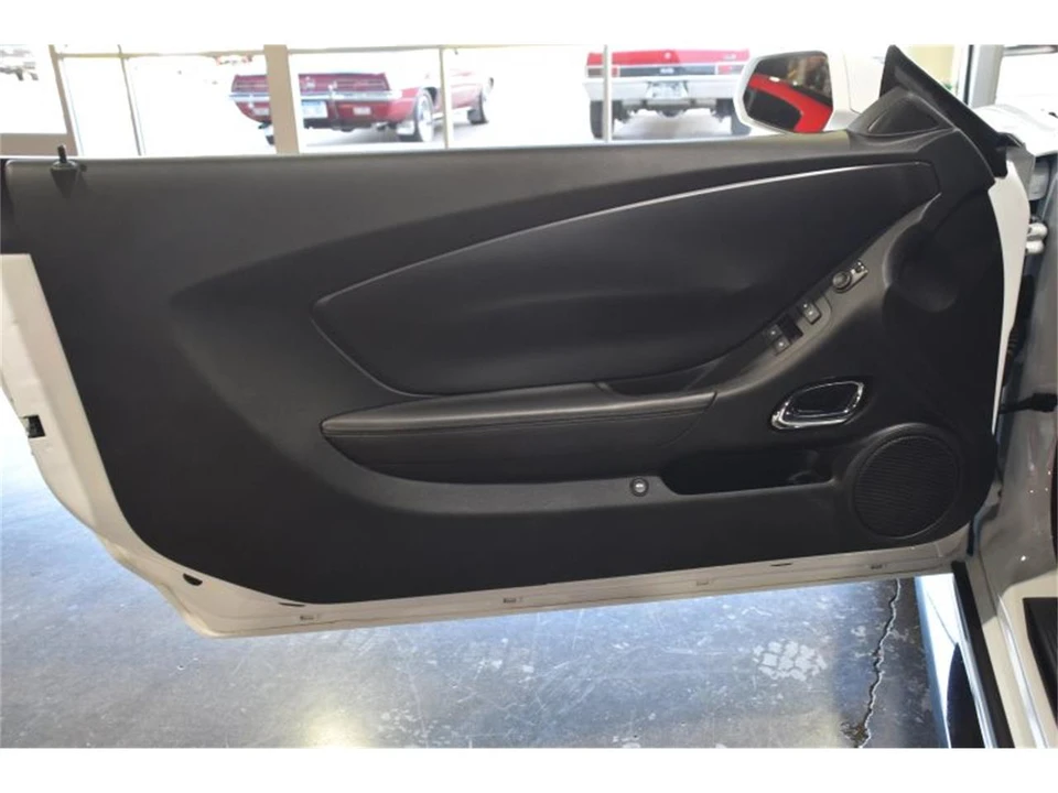 2015 Chevrolet Camaro 5th Gen - Image 27 of 31