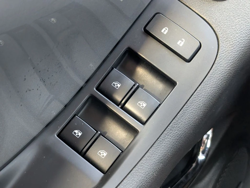 2015 Chevrolet Camaro 5th Gen - Image 12 of 21