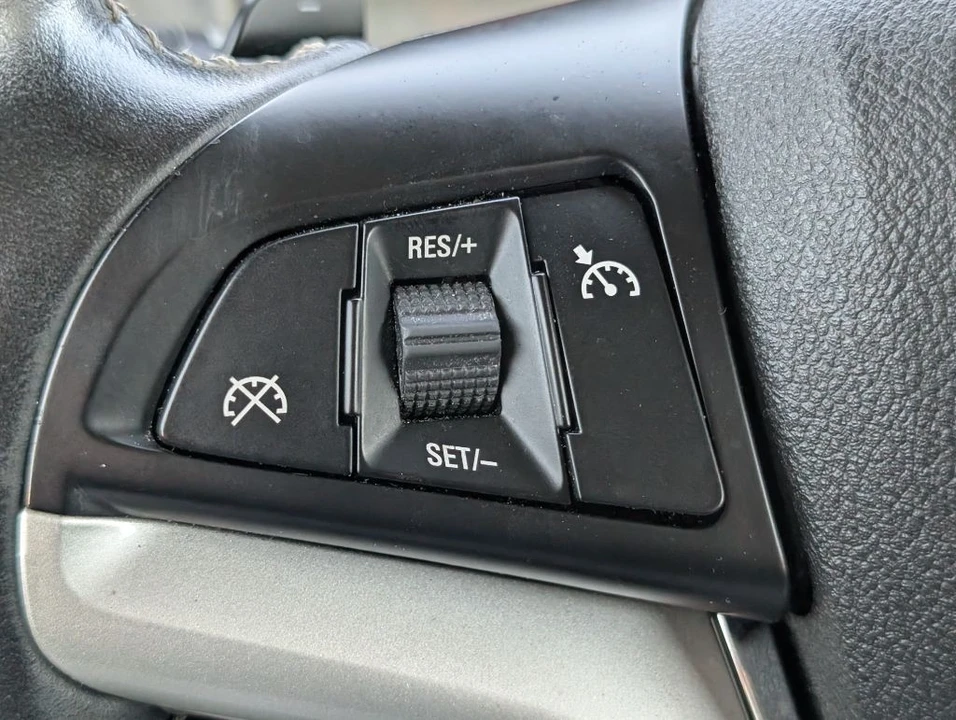 2015 Chevrolet Camaro 5th Gen - Image 13 of 21